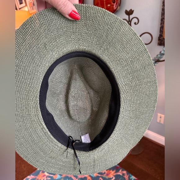 Melrose and Market Sage Green Mesh Wide Brim Hat - Picture 8 of 10